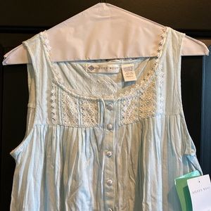Eileen West Pale Blue Nightgown